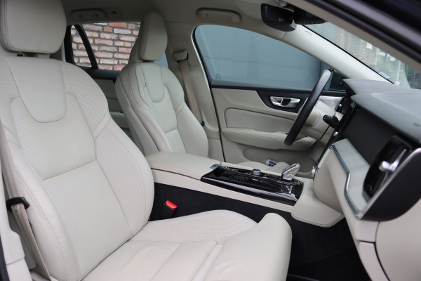 Volvo V60 2.0 T8 Twin Engine AWD Inscription | Bowers&Wilkins | Massage | Trekhaak | Memory | HUD | ACC | Stoelventilatie | Verwarmd Stuurwiel | Nappa Leder | IntelliSafe PRO |