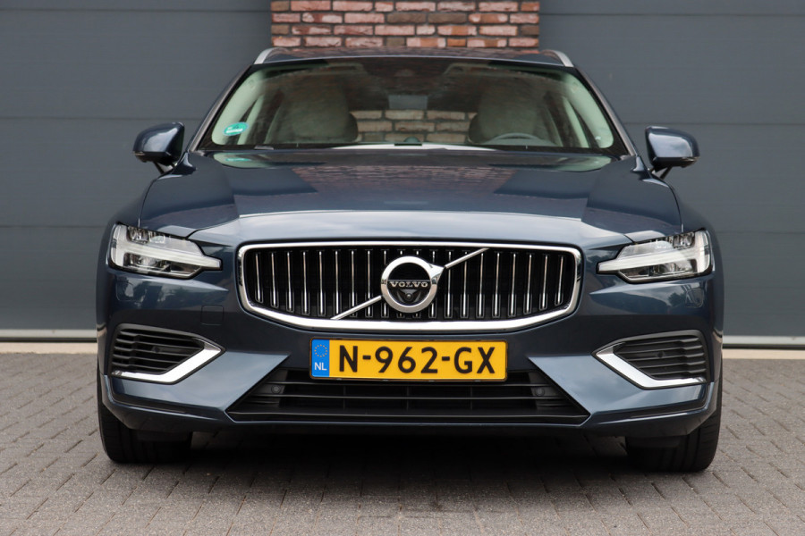 Volvo V60 2.0 T8 Twin Engine AWD Inscription | Bowers&Wilkins | Massage | Trekhaak | Memory | HUD | ACC | Stoelventilatie | Verwarmd Stuurwiel | Nappa Leder | IntelliSafe PRO |