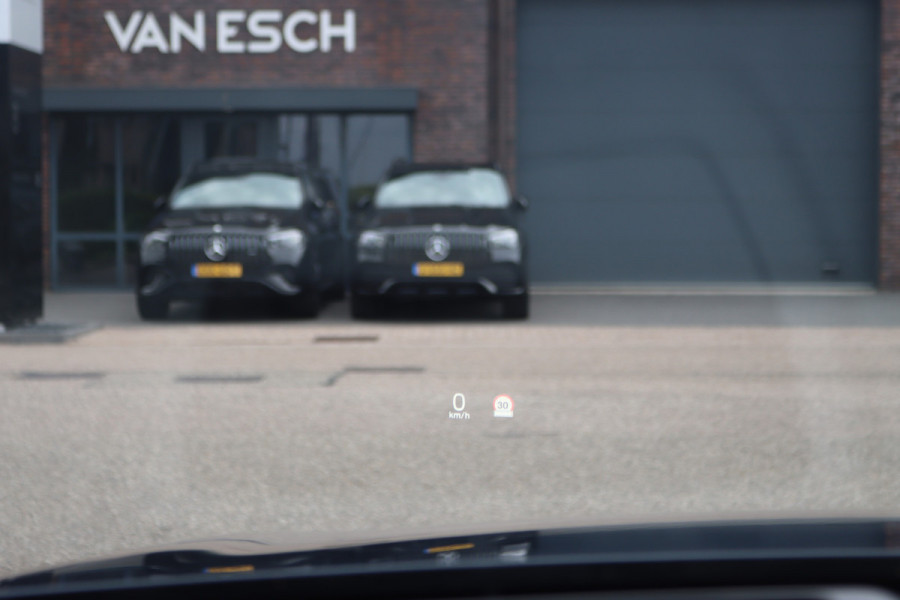 Volvo V60 2.0 T8 Twin Engine AWD Inscription | Bowers&Wilkins | Massage | Trekhaak | Memory | HUD | ACC | Stoelventilatie | Verwarmd Stuurwiel | Nappa Leder | IntelliSafe PRO |