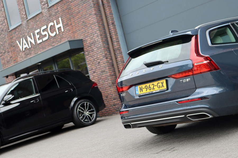 Volvo V60 2.0 T8 Twin Engine AWD Inscription | Bowers&Wilkins | Massage | Trekhaak | Memory | HUD | ACC | Stoelventilatie | Verwarmd Stuurwiel | Nappa Leder | IntelliSafe PRO |