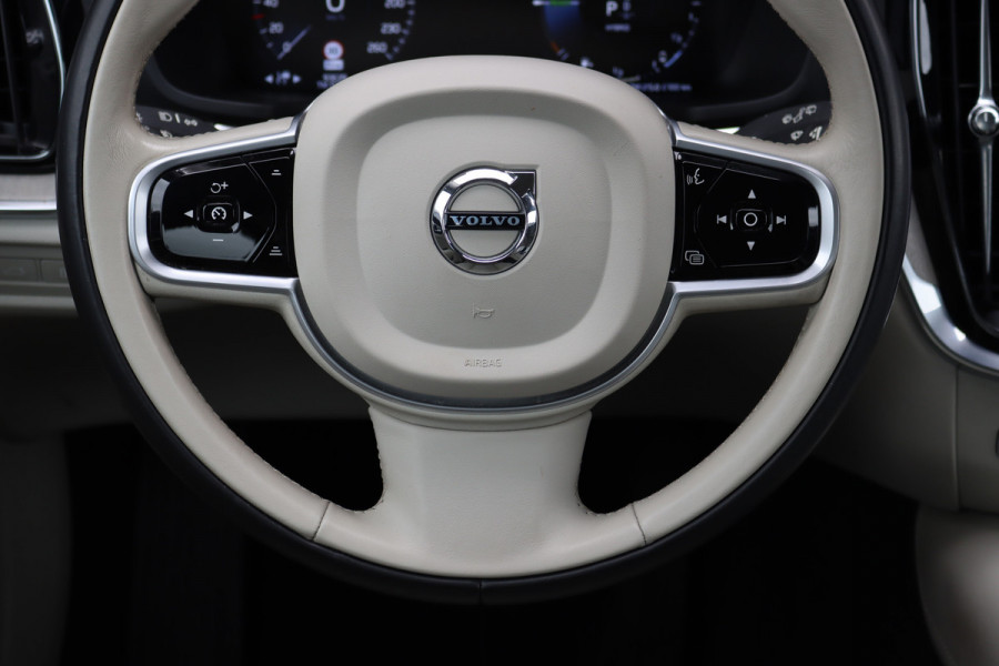Volvo V60 2.0 T8 Twin Engine AWD Inscription | Bowers&Wilkins | Massage | Trekhaak | Memory | HUD | ACC | Stoelventilatie | Verwarmd Stuurwiel | Nappa Leder | IntelliSafe PRO |