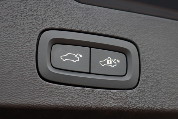 Volvo V60 2.0 T8 Twin Engine AWD Inscription | Bowers&Wilkins | Massage | Trekhaak | Memory | HUD | ACC | Stoelventilatie | Verwarmd Stuurwiel | Nappa Leder | IntelliSafe PRO |