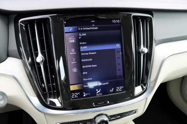Volvo V60 2.0 T8 Twin Engine AWD Inscription | Bowers&Wilkins | Massage | Trekhaak | Memory | HUD | ACC | Stoelventilatie | Verwarmd Stuurwiel | Nappa Leder | IntelliSafe PRO |