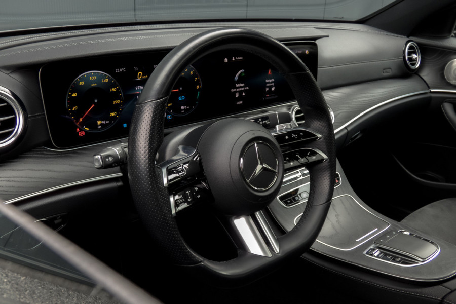 Mercedes-Benz E-Klasse Estate 300 e AMG Line | Panoramadak | Afn. trekhaak | Burmester | LED | Stoelverwarming