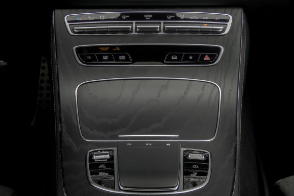 Mercedes-Benz E-Klasse Estate 300 e AMG Line | Panoramadak | Afn. trekhaak | Burmester | LED | Stoelverwarming