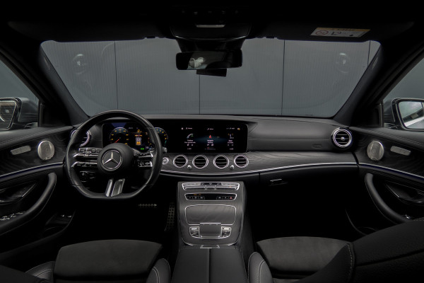 Mercedes-Benz E-Klasse Estate 300 e AMG Line | Panoramadak | Afn. trekhaak | Burmester | LED | Stoelverwarming