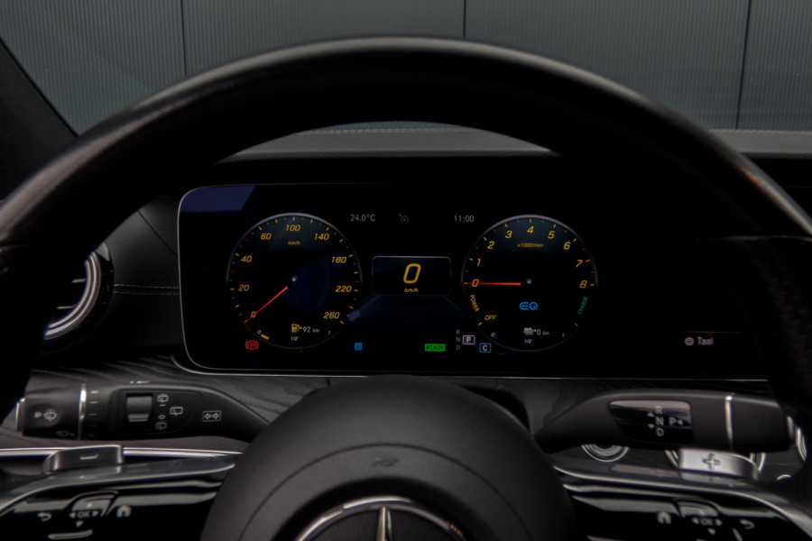 Mercedes-Benz E-Klasse Estate 300 e AMG Line | Panoramadak | Afn. trekhaak | Burmester | LED | Stoelverwarming