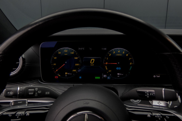 Mercedes-Benz E-Klasse Estate 300 e AMG Line | Panoramadak | Afn. trekhaak | Burmester | LED | Stoelverwarming