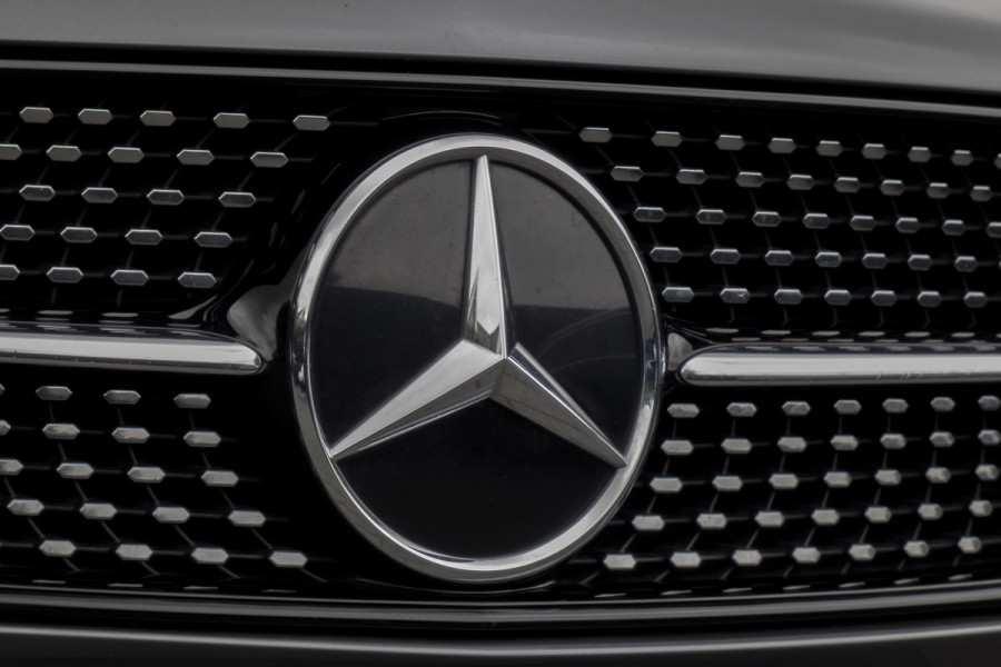 Mercedes-Benz E-Klasse Estate 300 e AMG Line | Panoramadak | Afn. trekhaak | Burmester | LED | Stoelverwarming
