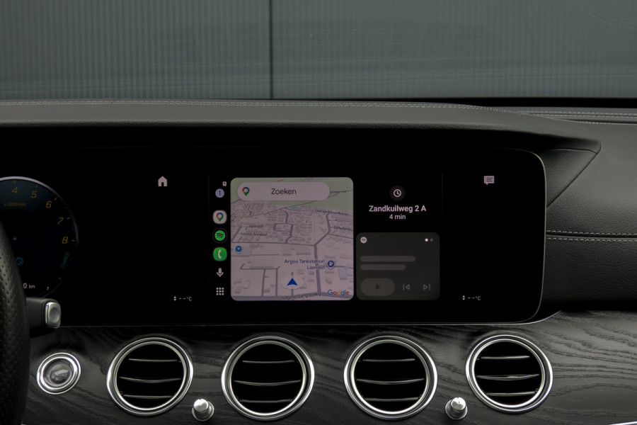Mercedes-Benz E-Klasse Estate 300 e AMG Line | Panoramadak | Afn. trekhaak | Burmester | LED | Stoelverwarming