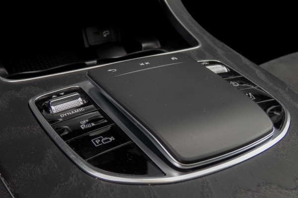 Mercedes-Benz E-Klasse Estate 300 e AMG Line | Panoramadak | Afn. trekhaak | Burmester | LED | Stoelverwarming