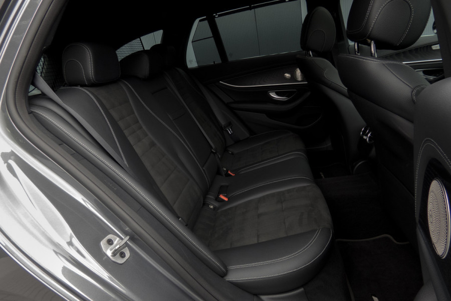 Mercedes-Benz E-Klasse Estate 300 e AMG Line | Panoramadak | Afn. trekhaak | Burmester | LED | Stoelverwarming