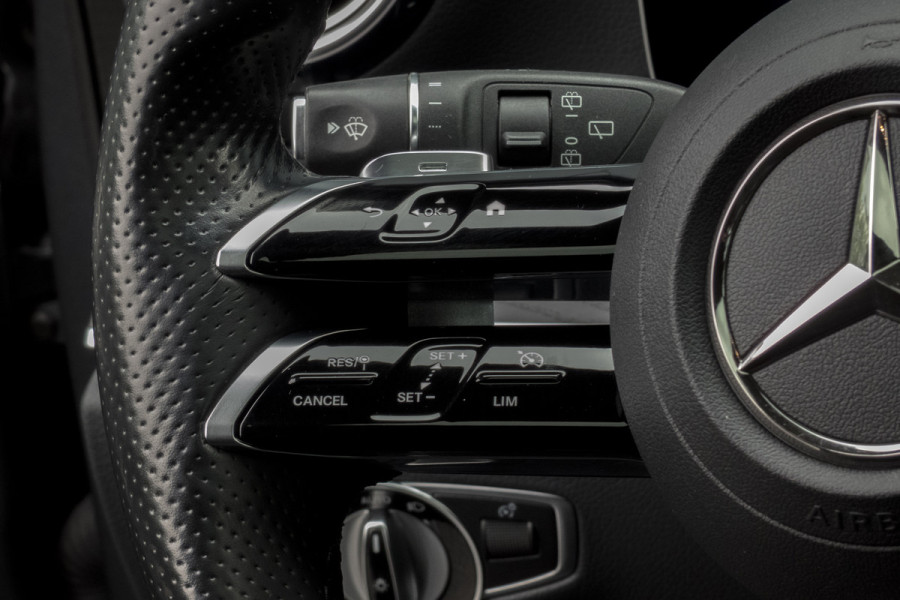 Mercedes-Benz E-Klasse Estate 300 e AMG Line | Panoramadak | Afn. trekhaak | Burmester | LED | Stoelverwarming