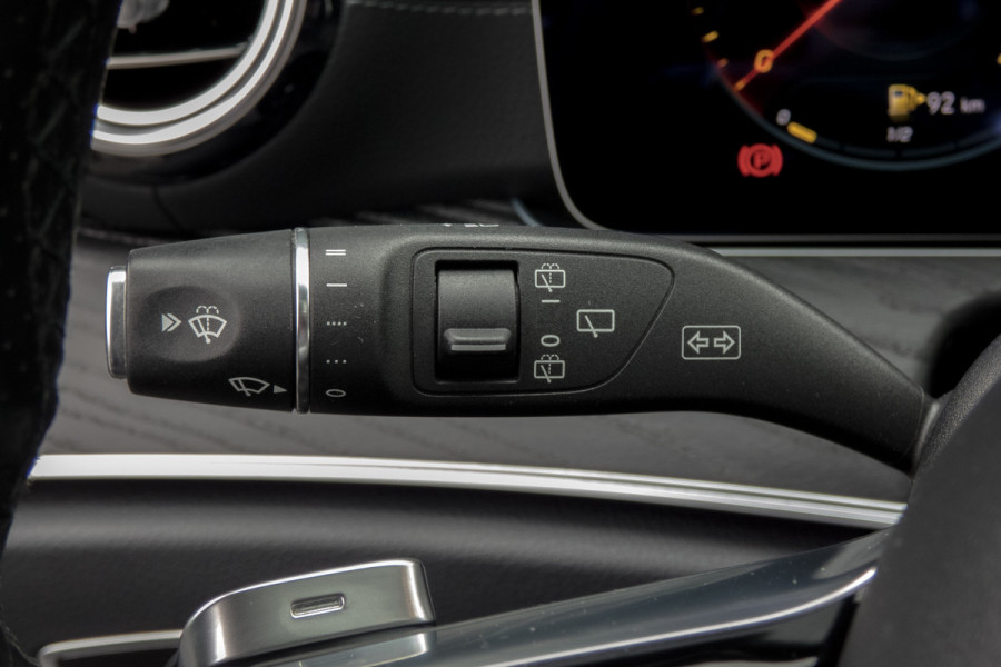 Mercedes-Benz E-Klasse Estate 300 e AMG Line | Panoramadak | Afn. trekhaak | Burmester | LED | Stoelverwarming