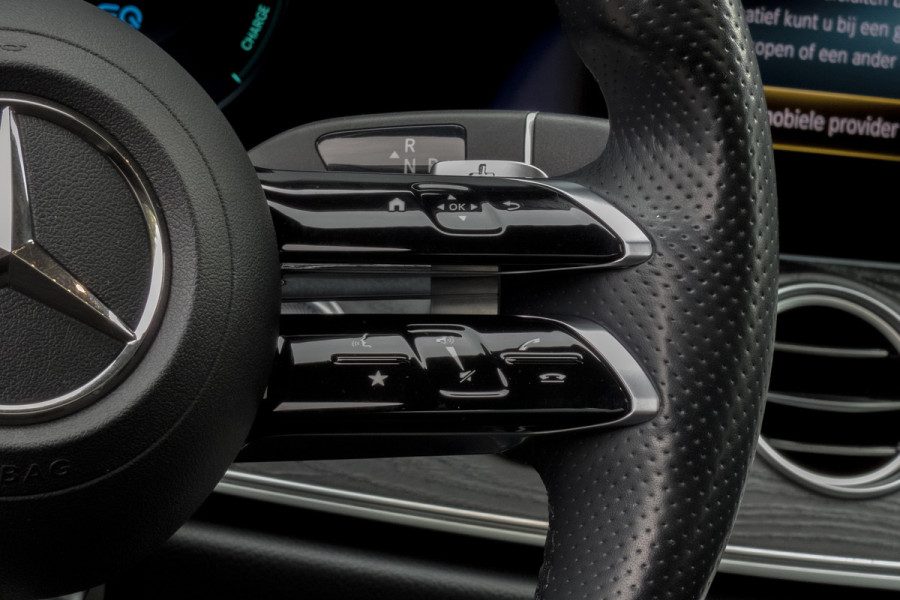 Mercedes-Benz E-Klasse Estate 300 e AMG Line | Panoramadak | Afn. trekhaak | Burmester | LED | Stoelverwarming