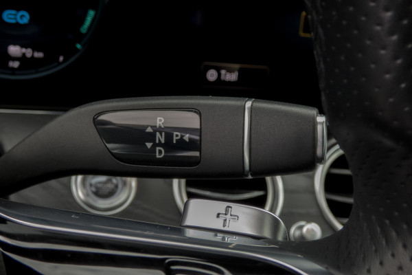 Mercedes-Benz E-Klasse Estate 300 e AMG Line | Panoramadak | Afn. trekhaak | Burmester | LED | Stoelverwarming