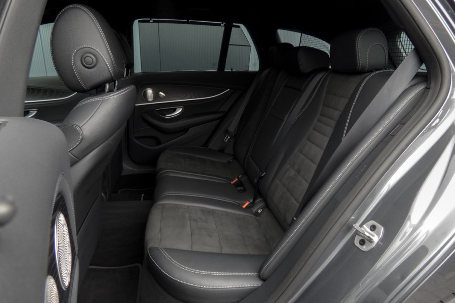 Mercedes-Benz E-Klasse Estate 300 e AMG Line | Panoramadak | Afn. trekhaak | Burmester | LED | Stoelverwarming