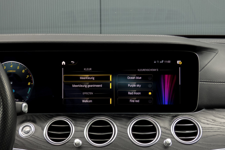 Mercedes-Benz E-Klasse Estate 300 e AMG Line | Panoramadak | Afn. trekhaak | Burmester | LED | Stoelverwarming