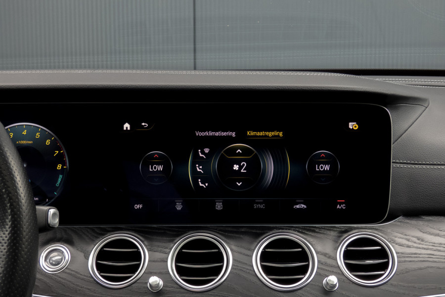 Mercedes-Benz E-Klasse Estate 300 e AMG Line | Panoramadak | Afn. trekhaak | Burmester | LED | Stoelverwarming