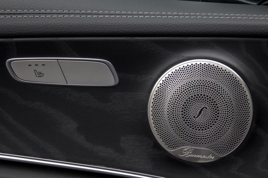 Mercedes-Benz E-Klasse Estate 300 e AMG Line | Panoramadak | Afn. trekhaak | Burmester | LED | Stoelverwarming