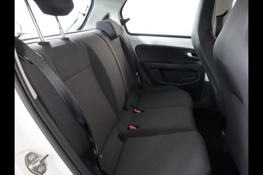 Volkswagen up! 1.0 Move Up! 65 pk | Navigatie via App | Airco | Elektr. spiegels | Stoelverwarming |