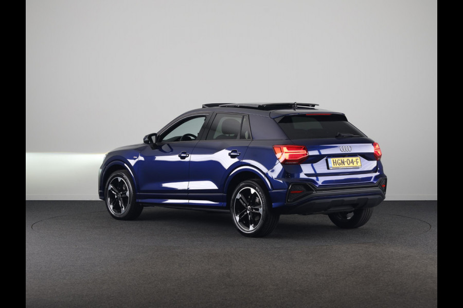 Audi Q2 35 TFSI S Edition 150pk | Panoramadak | Camera | Stoelverwarming | Elek. klep | Ambienteverlichting