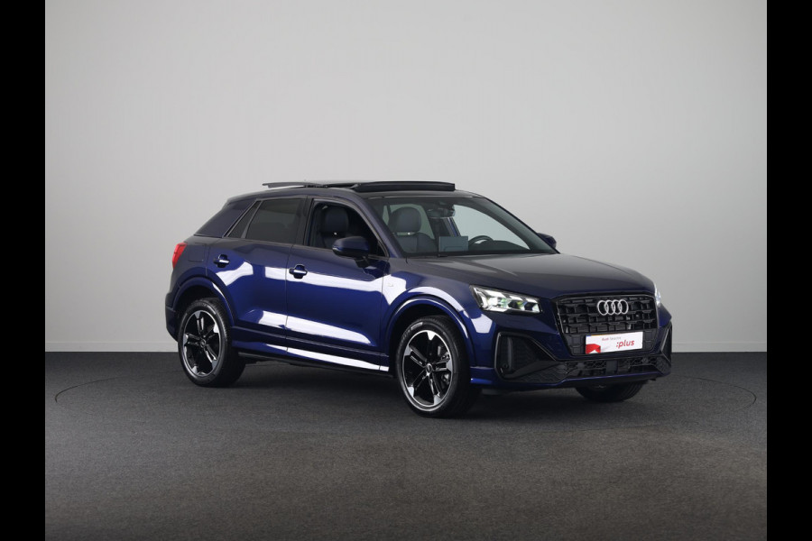 Audi Q2 35 TFSI S Edition 150pk | Panoramadak | Camera | Stoelverwarming | Elek. klep | Ambienteverlichting