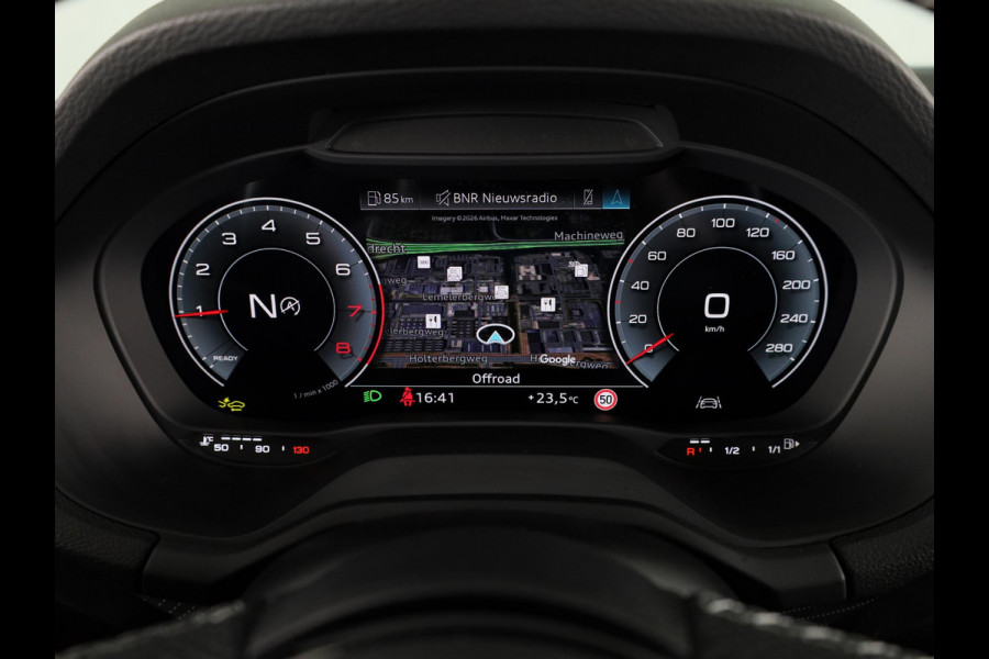 Audi Q2 35 TFSI S Edition 150pk | Panoramadak | Camera | Stoelverwarming | Elek. klep | Ambienteverlichting