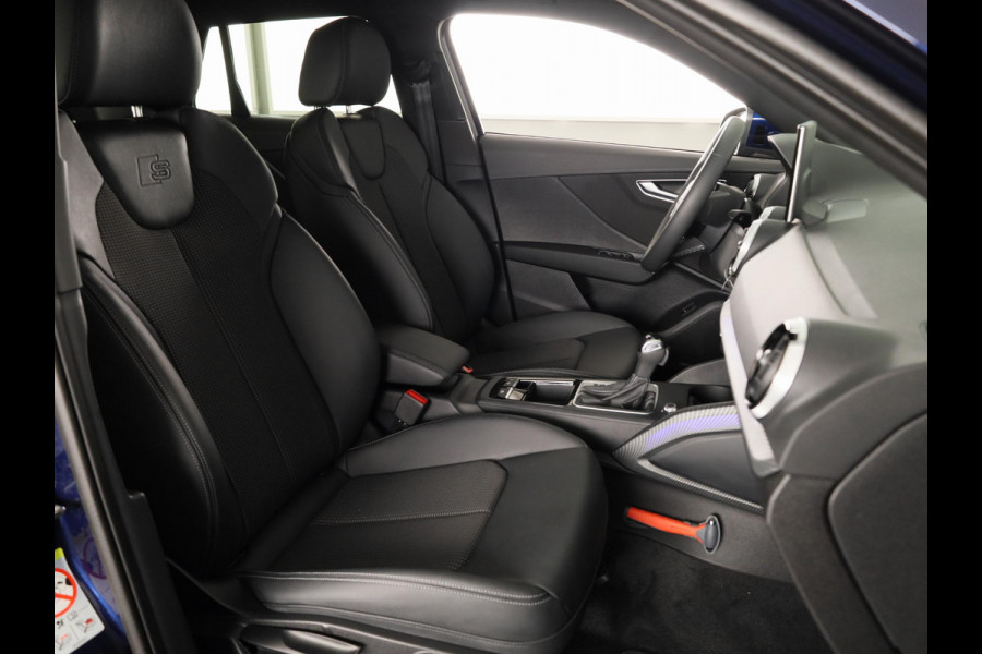 Audi Q2 35 TFSI S Edition 150pk | Panoramadak | Camera | Stoelverwarming | Elek. klep | Ambienteverlichting