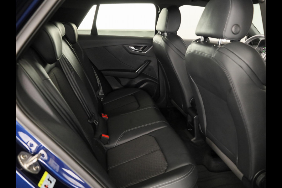 Audi Q2 35 TFSI S Edition 150pk | Panoramadak | Camera | Stoelverwarming | Elek. klep | Ambienteverlichting