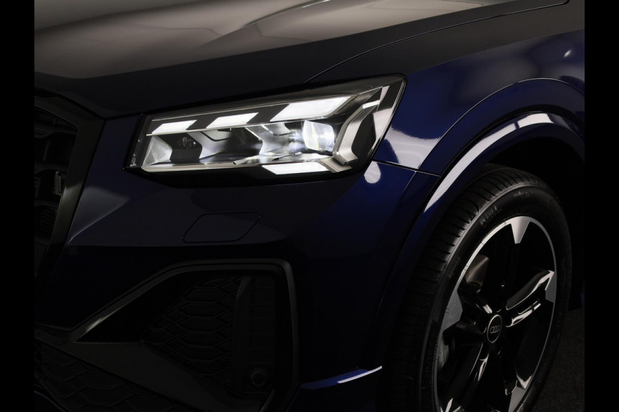 Audi Q2 35 TFSI S Edition 150pk | Panoramadak | Camera | Stoelverwarming | Elek. klep | Ambienteverlichting