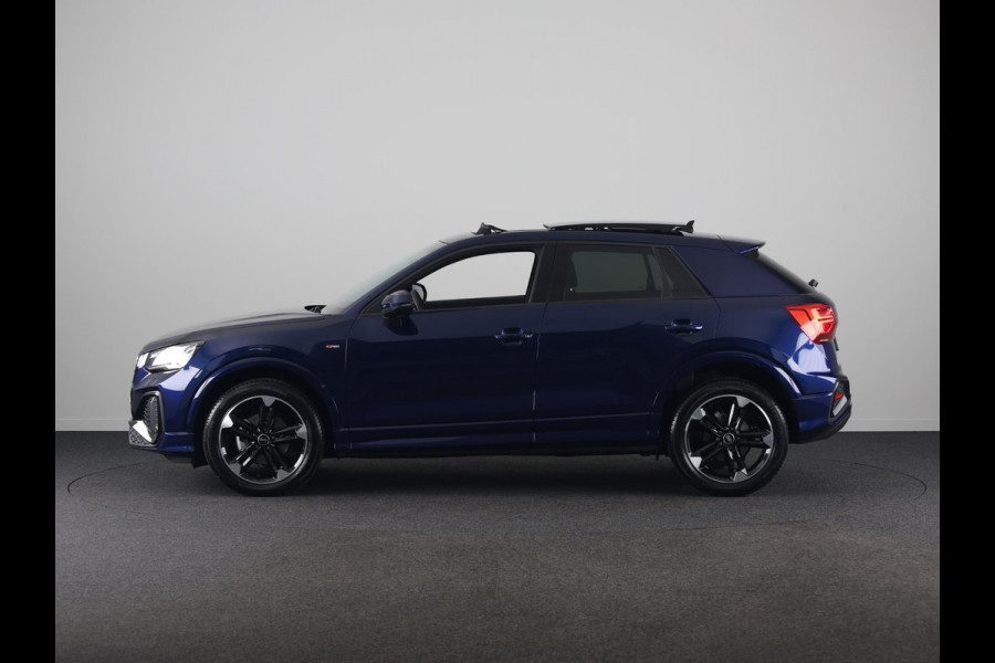 Audi Q2 35 TFSI S Edition 150pk | Panoramadak | Camera | Stoelverwarming | Elek. klep | Ambienteverlichting