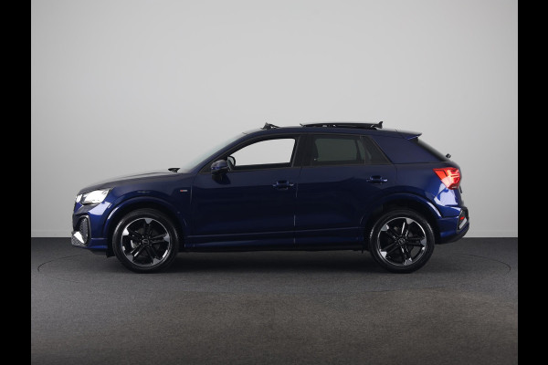 Audi Q2 35 TFSI S Edition 150pk | Panoramadak | Camera | Stoelverwarming | Elek. klep | Ambienteverlichting