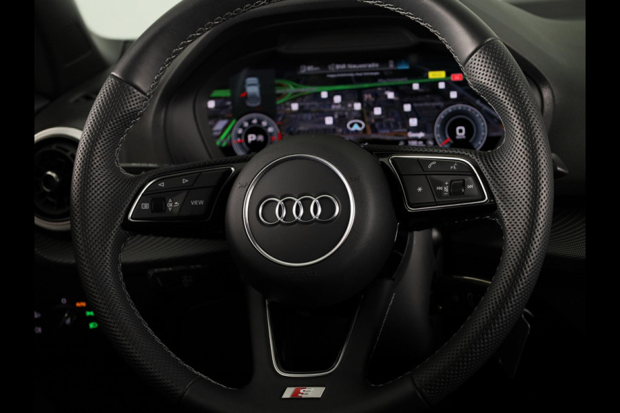 Audi Q2 35 TFSI S Edition 150pk | Panoramadak | Camera | Stoelverwarming | Elek. klep | Ambienteverlichting