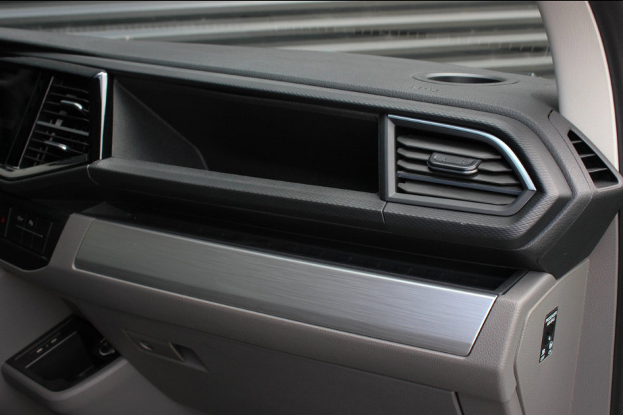 Volkswagen Transporter 2.0 TDI L2H1 204PK BULLI DC DUBBEL CABINE / JB-EDITION / FULL OPTIONS / LEDER BEKLEDING / FULL BLACK /APPLE