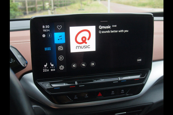 Volkswagen ID.4 Tech 77 kWh | SOH 90% | Panoramadak | Sfeerverlichting | Trekhaak | Camera | Apple Carplay | NL-Auto |