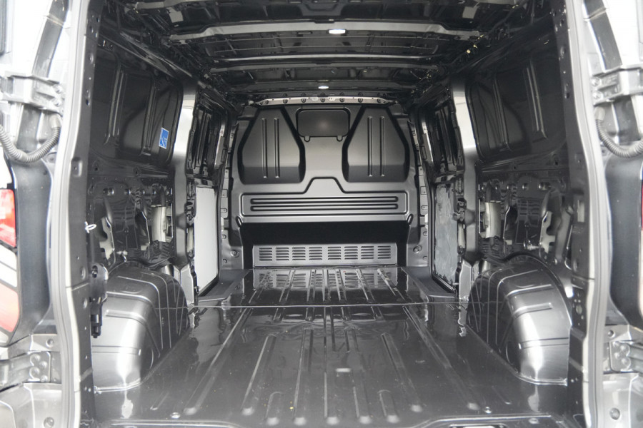 Ford Transit Custom 320 2.0 TDCI L2H1 Trend 170pk AWD 4x4 INCLUSIEF BPM - 2x Schuif - 1+1 Stoel - Trekhaak - Stoel/Stuurverwarming - ACC - Blindspot