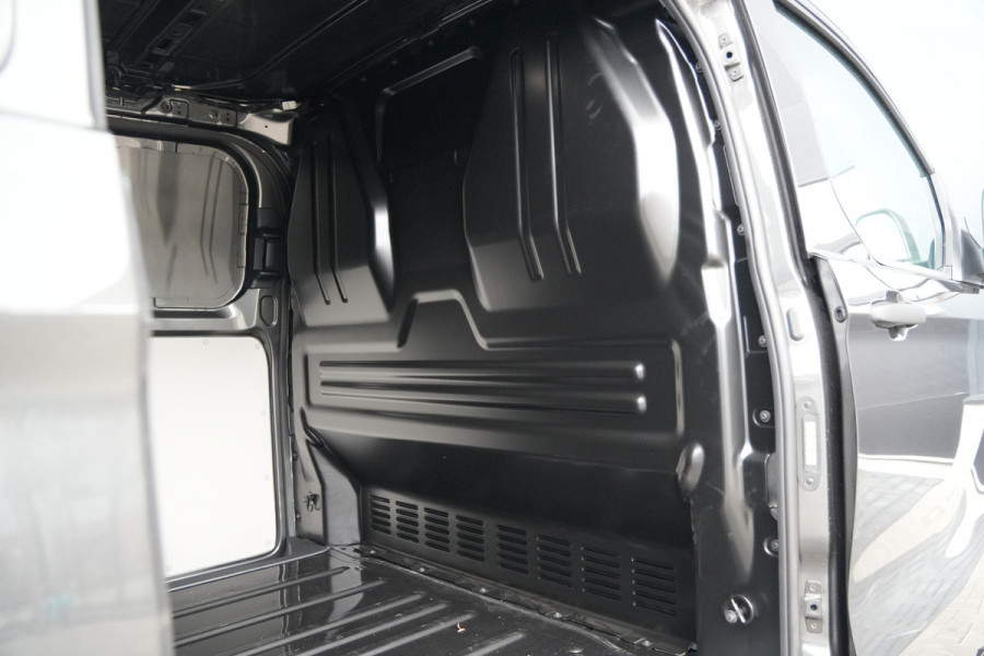 Ford Transit Custom 320 2.0 TDCI L2H1 Trend 170pk AWD 4x4 INCLUSIEF BPM - 2x Schuif - 1+1 Stoel - Trekhaak - Stoel/Stuurverwarming - ACC - Blindspot