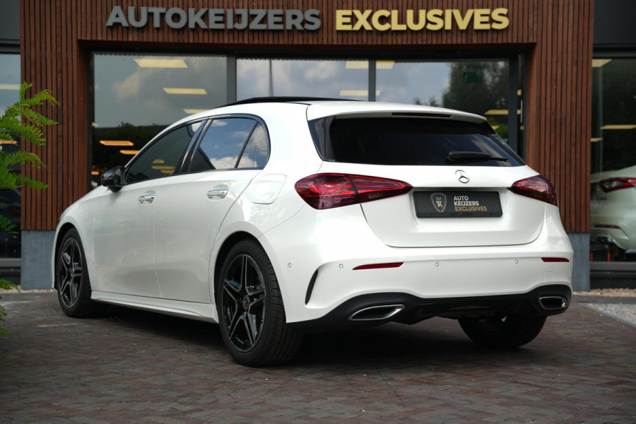 Mercedes-Benz A-Klasse 250 4MATIC AMG Line Panoramadak Ambient Widescreen HeadUp AMG Pakket Keyless Memory Facelift