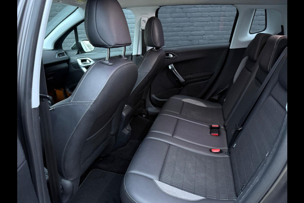 Peugeot 2008 1.2 PureTech Allure NAVI|CAMERA|PDC|CRUISE|TREKHAAK| CLIMA