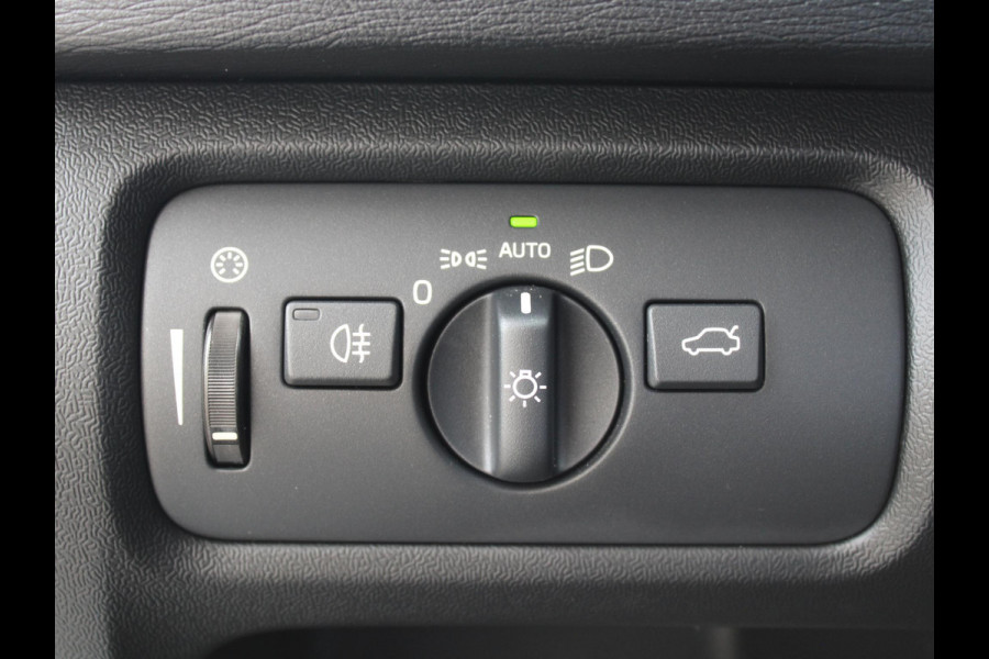 Volvo V40 1.5 T3 Polar+ Sport | CRUISE CONTROL | ACHTERUITRIJ CAMERA |