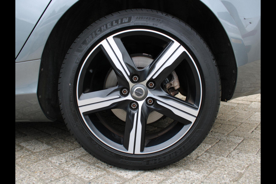 Volvo V40 1.5 T3 Polar+ Sport | CRUISE CONTROL | ACHTERUITRIJ CAMERA |