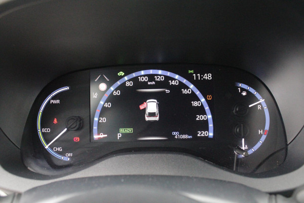 Toyota Yaris Cross 1.5 Hybrid Dynamic | KEYLESS ENTRY / START | VOORSTOELEN VERWARMD | STUUR VERWARMING | HEAD-UP DISPLAY | LED KOPLAMPEN | ADAPTIVE CRUISE CONTROL | LANE ASIST |  ELEKTRISCH BEDIENBARE ACHTERKLEP | DRAADLOOS APPLE CARPLAY | ANDROID AUTO |  ACHTERUITRIJCAMERA | DRAADLOZE TELEFOONLADER | VOORRUIT VERWARMING | 16" LICHTMETALEN VELGEN |
