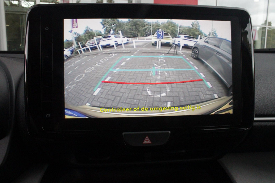 Toyota Yaris Cross 1.5 Hybrid Dynamic | KEYLESS ENTRY / START | VOORSTOELEN VERWARMD | STUUR VERWARMING | HEAD-UP DISPLAY | LED KOPLAMPEN | ADAPTIVE CRUISE CONTROL | LANE ASIST |  ELEKTRISCH BEDIENBARE ACHTERKLEP | DRAADLOOS APPLE CARPLAY | ANDROID AUTO |  ACHTERUITRIJCAMERA | DRAADLOZE TELEFOONLADER | VOORRUIT VERWARMING | 16" LICHTMETALEN VELGEN |