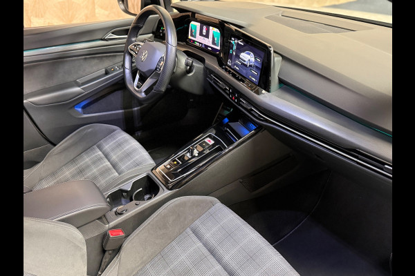 Volkswagen Golf 2.0 TDI GTD | Sfeerverlichting | Stuur/Stoelverwarming | Pano | Camera | Carplay