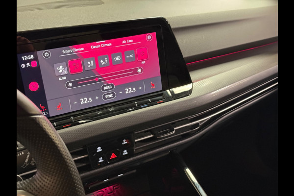 Volkswagen Golf 2.0 TDI GTD | Sfeerverlichting | Stuur/Stoelverwarming | Pano | Camera | Carplay