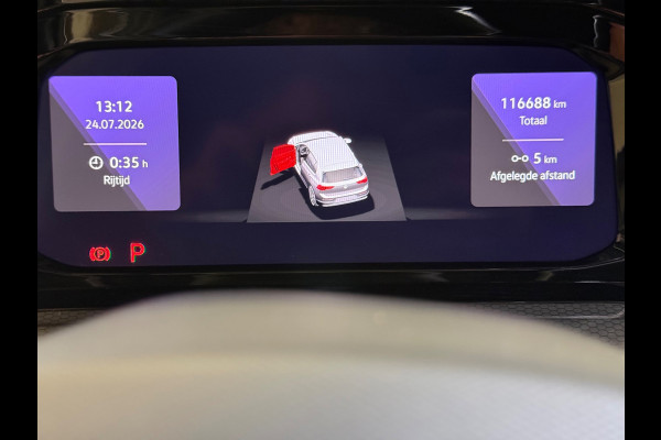 Volkswagen Golf 2.0 TDI GTD | Sfeerverlichting | Stuur/Stoelverwarming | Pano | Camera | Carplay