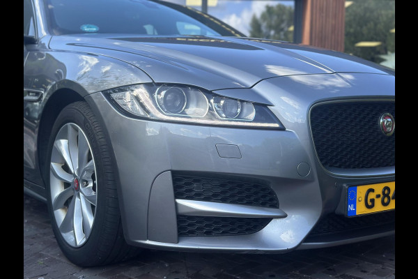 Jaguar XF Sportbrake 2.0d Chequered Flag R Sport Panoramadak Carplay Stoelverw.