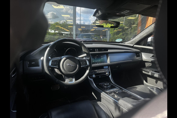 Jaguar XF Sportbrake 2.0d Chequered Flag R Sport Panoramadak Carplay Stoelverw.