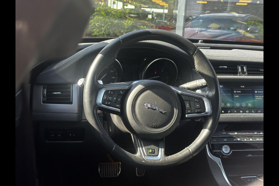 Jaguar XF Sportbrake 2.0d Chequered Flag R Sport Panoramadak Carplay Stoelverw.